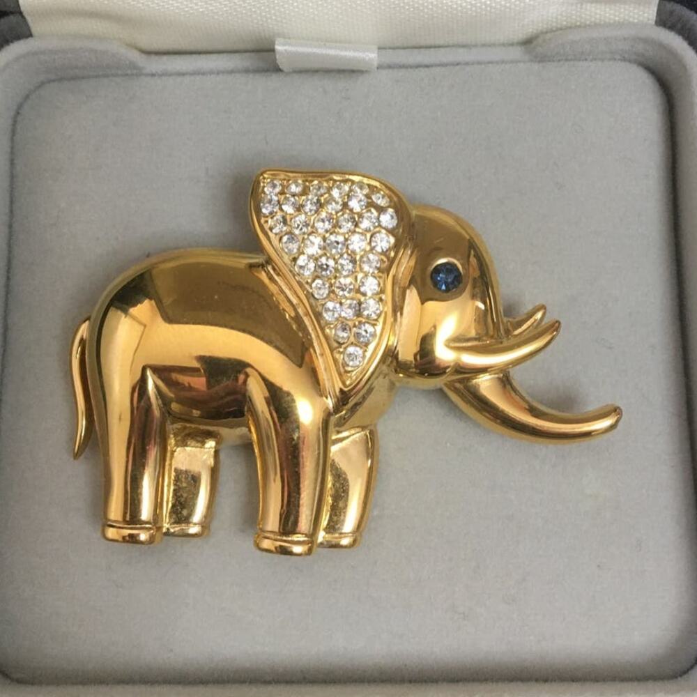 Krementz Gold Tone Elephant Brooch With Rhinestone Ear & Blue Rhinestone Eye Pin